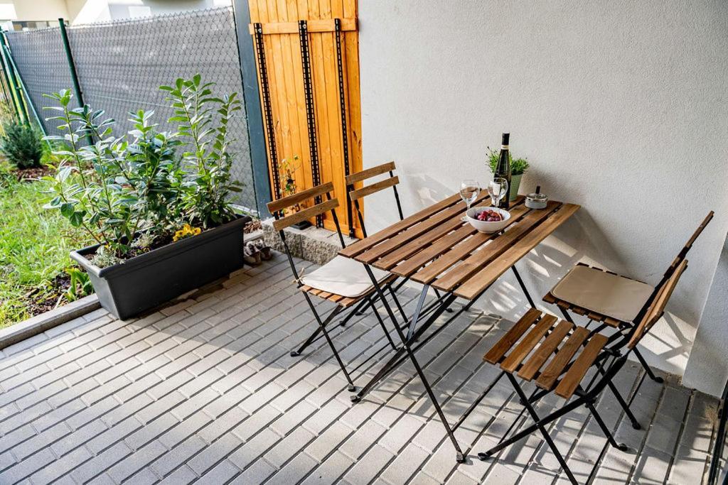 Nove Sady Olomouc Appartement Buitenkant foto